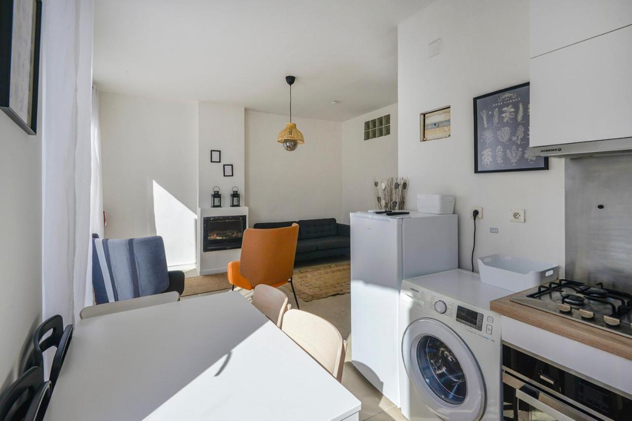 Chic And Modern 5 Min From The Apartment Marseille